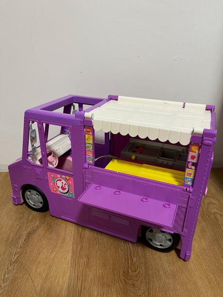 Barbie pojazdná reštaurácia,