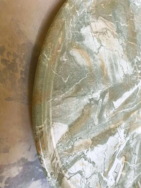 Veľký mramorovaný podnos, 