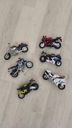 Motorky 6ks,