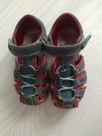 Sandálky na donosenie, 24