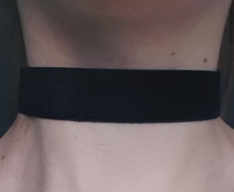 Choker nahrdelnik,