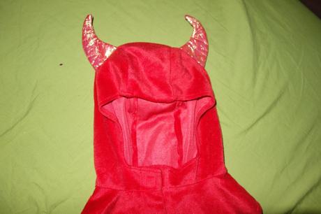 Kostymcek pre certika tu,