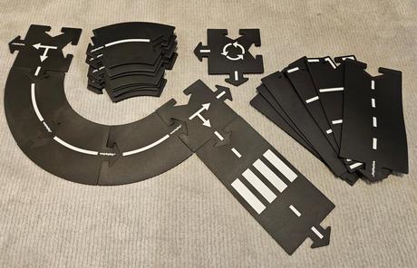 Detské autá (legové, paw patrol,...) + autodráha, 