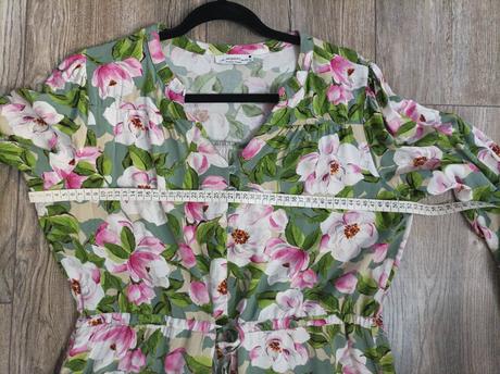 Krásne šaty s kvetmi, reserved,xl
