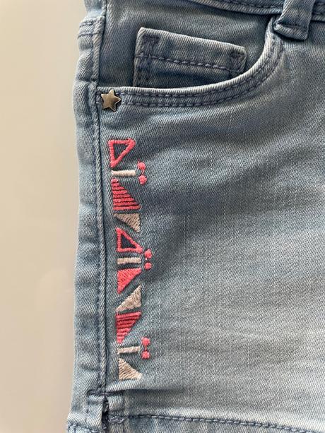 Rifľové šortky, zn. okaidi, v. 110, obaibi,110