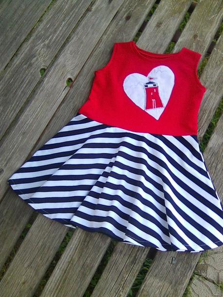 Upletové šatočky, 86