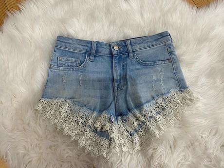 Riflove kraťasy s čipkou, bershka,34