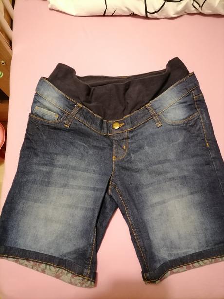 Tehotenské kraťasy, l