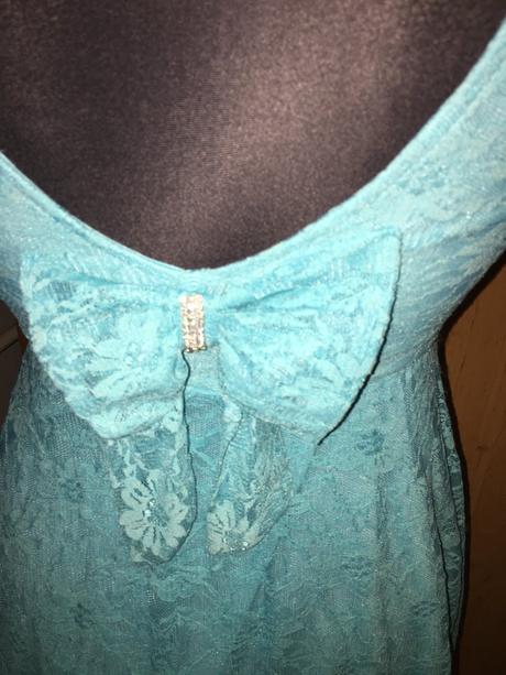 Modré šaty s mašľou, s