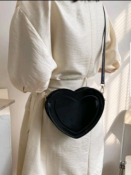 Kabelka srdce poštovné zdarma, 