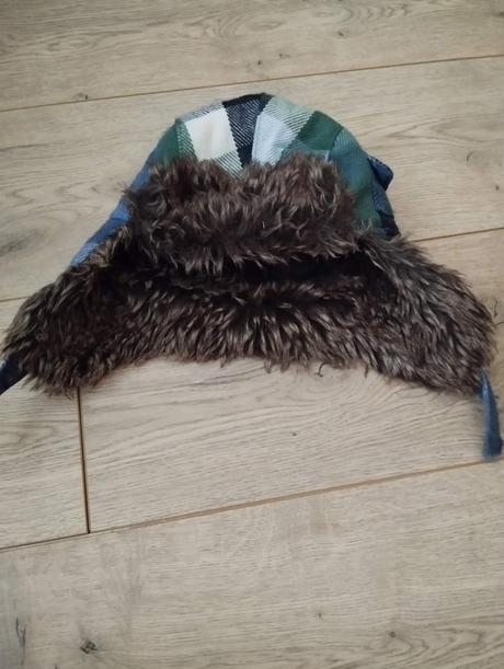 Zateplená zimná čiapka ušianka (trapper hat), 
