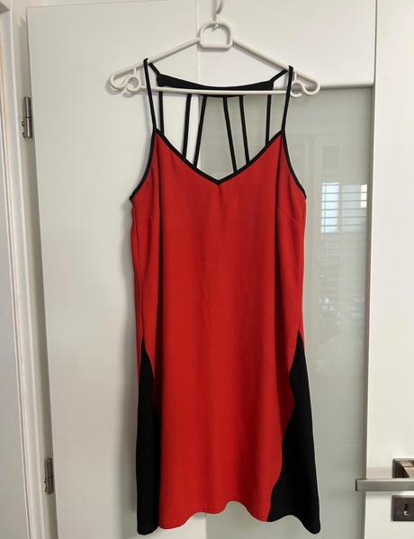 Oranžové sexi šaty, river island,40