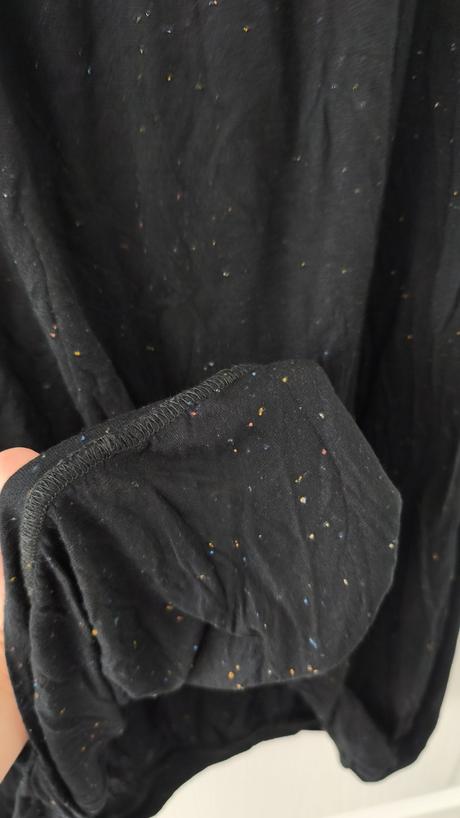 Čierne šaty s farebnou aplikáciou s, s