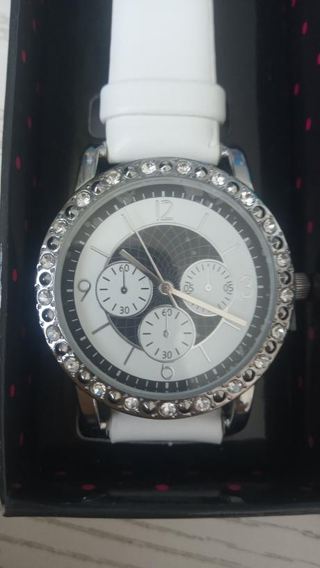 Dámske hodinky, avon