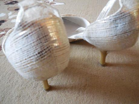 Spoločenské lodičky, 39