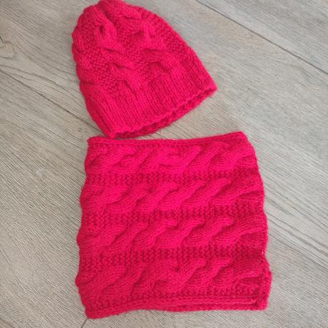 Zimný štrikovaný set čiapka+ nákrčník, 86