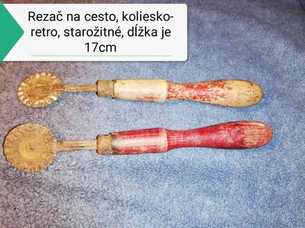 Retro rezač na cesto,