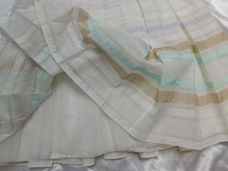 Luxusne velmi pekne šaty, 40