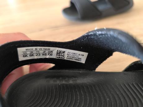 Čierne sandálky adidas, adidas,23