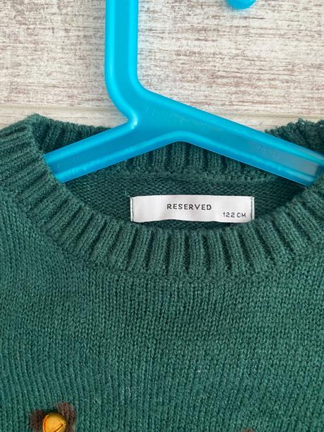 Sveter, reserved,122