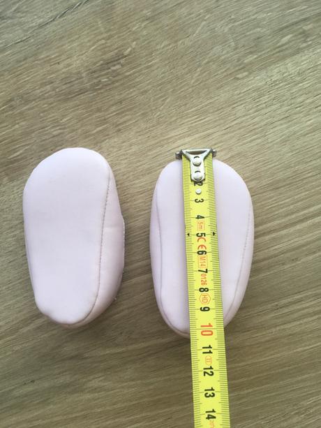 Balerinky capacky, <17