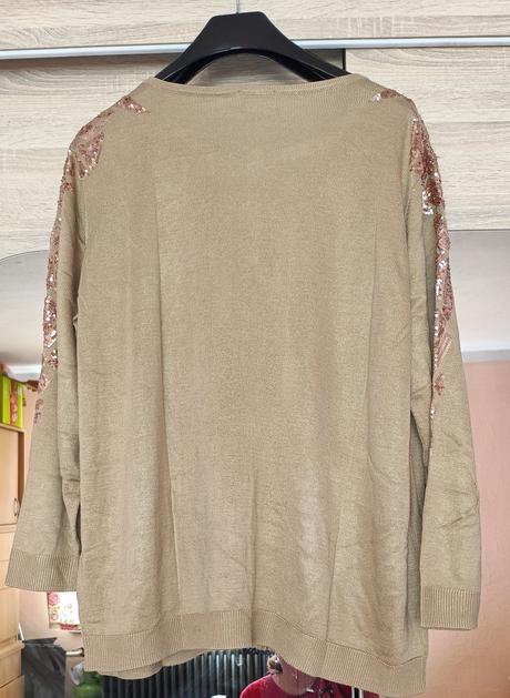 Krásny svetrík, 50