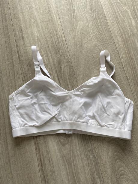 Kojacia podprsenka, 85,d