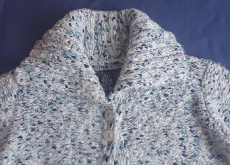 Hrubší modrý melírovaný svetrik, marks & spencer,152