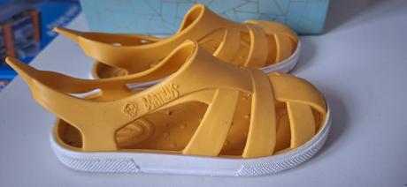 Sandale na plaž, 24