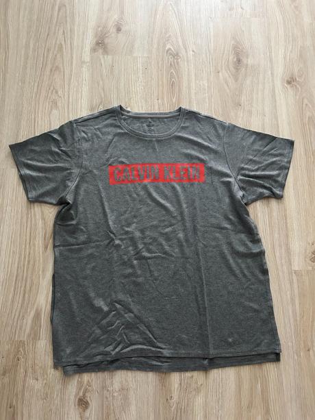 Kvalitné dlhšie tričko calvin klein, pc 46 eur, calvin klein,l