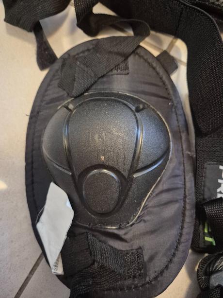 Sada chráničov na kolieskové korčule,