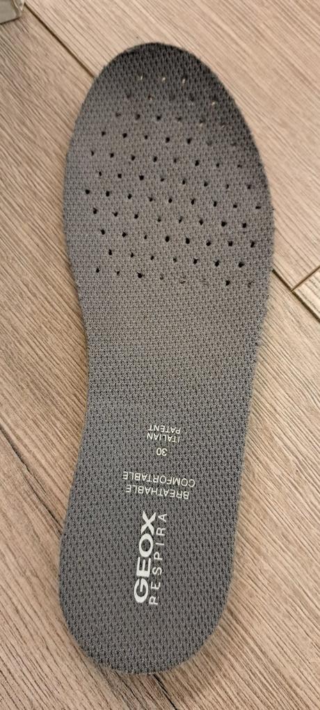 Chlapčenské zateplené topánočky, geox,29