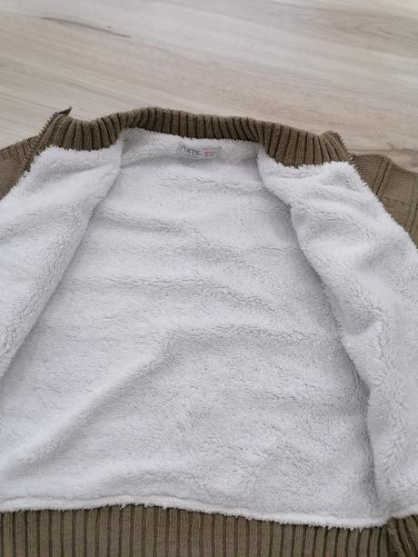 Krásny sveter v. 104, 104