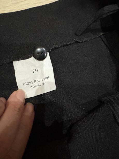 Cierne elegantne nohavice m, m