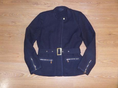 Hrubší kabátik s opaskom, takko,l