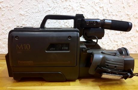 Panasonic m10 retro vhs kamera + ac adaptér, panasonic