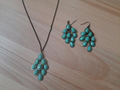 Náhrdelník a náušnice, avon