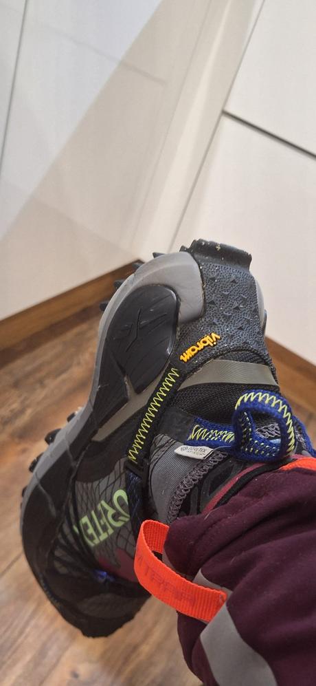 Goratex tenisky reebok  zig konektika 2 edge gtx, reebok,41