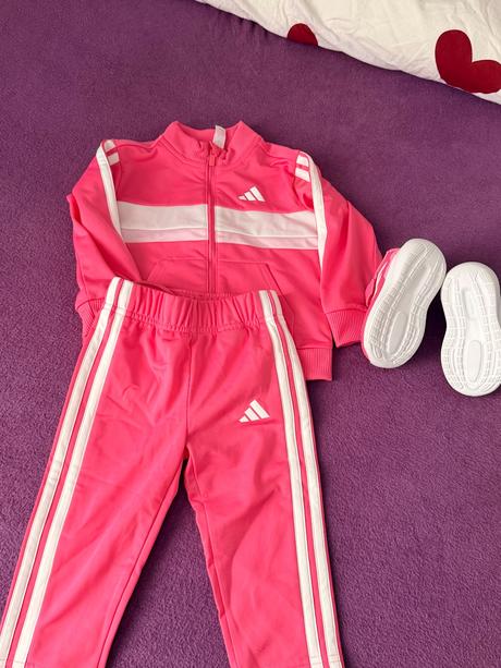 Súpravy a tenisky, adidas,80