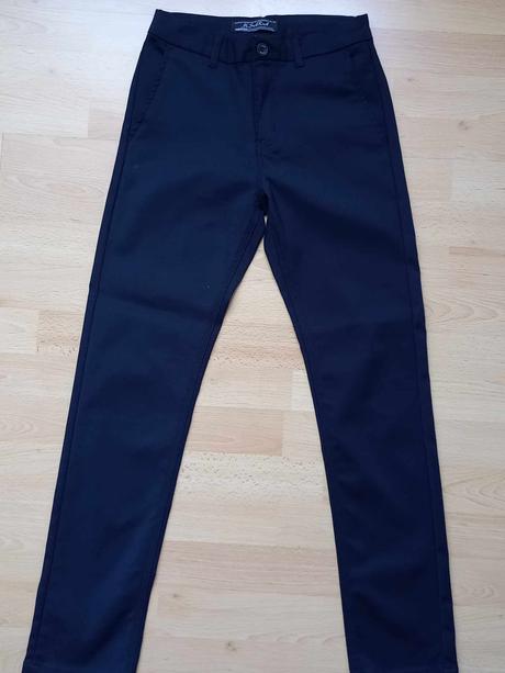 Chlapčenské nohavice, 28