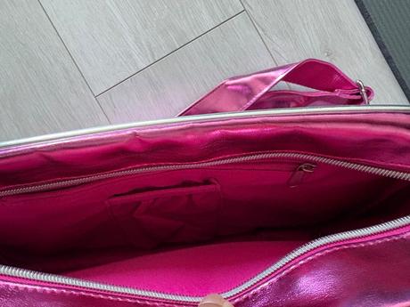 Top model taska cez plece, 