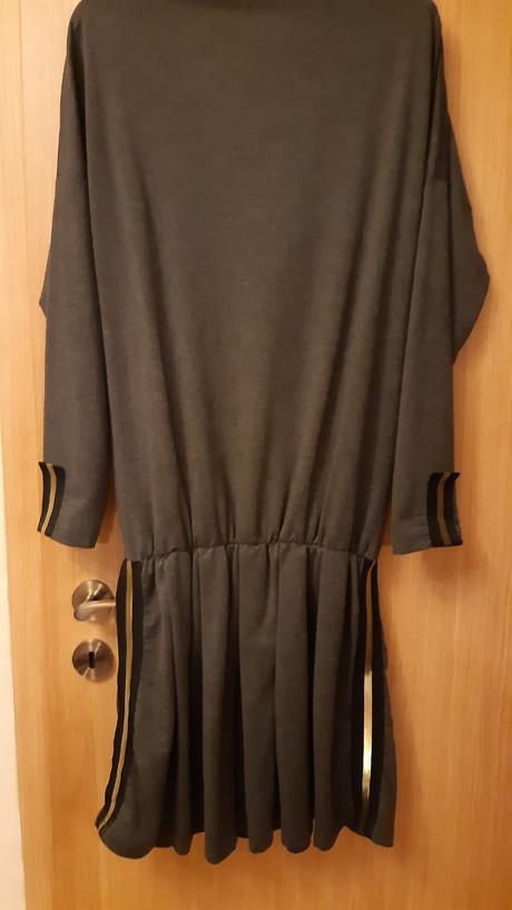 Sivé šaty, m
