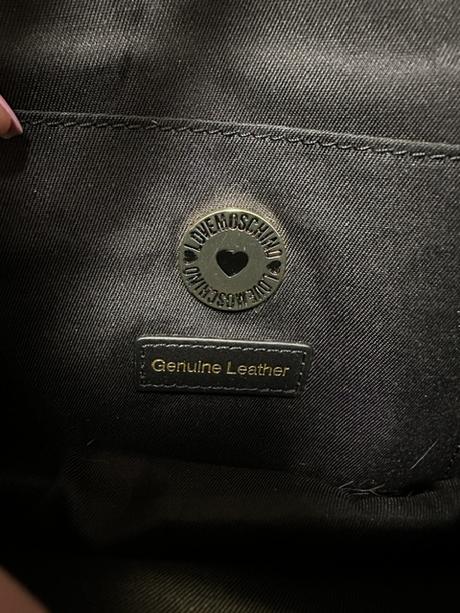 Kožená crossbody kabelka zn. love moschino, love moschino