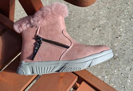 Dievčenské zateplené čižmy na zips č.31,32,34,35, 31 / 32 / 34 / 35