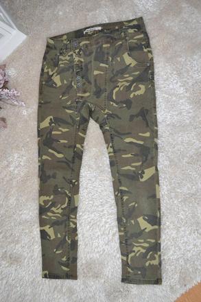 Maskáčové rifle, 40