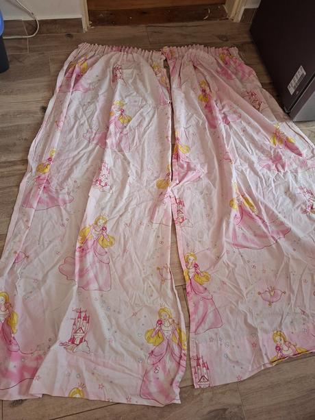 Zavesy a plachta na postel s princeznami 4ks, šírka (cm): 130,dĺžka (cm): 190