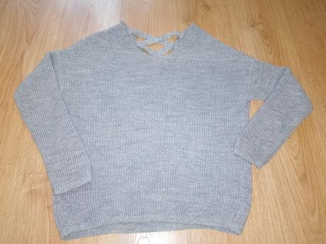 Svetrík s trblietavou striebornou niťou, xs