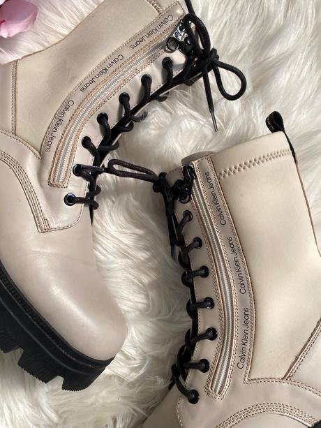 Calvin klein - kožené workery, 41