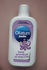 Oilatum® Junior jemný sprchový gél na vlasy a telo