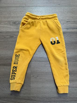 Tepláky f&f 104 poškodené, f&f,104